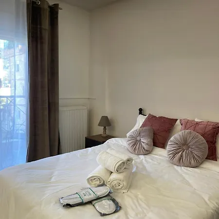 Andromachi 2 וולוס