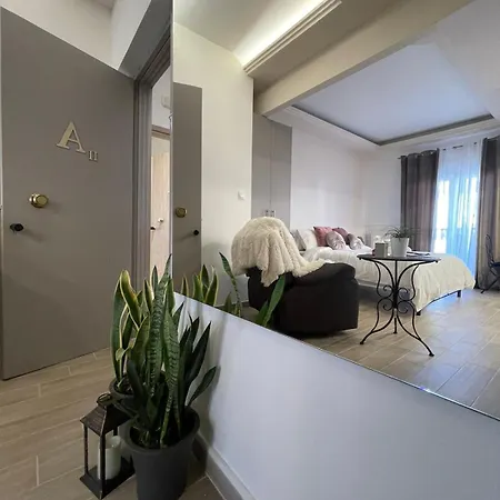 Apartament Andromachi 2 *